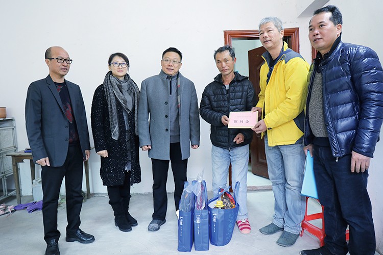 广州门徒娱乐泵业孙建云董事长携商会会员赴清远市阳山县七拱镇岩口村献爱心-集团动态-门徒娱乐,门徒娱乐水泵,离心泵,消防泵,排污泵-门徒娱乐水泵，，，，门徒娱乐泵业集团厂家直销